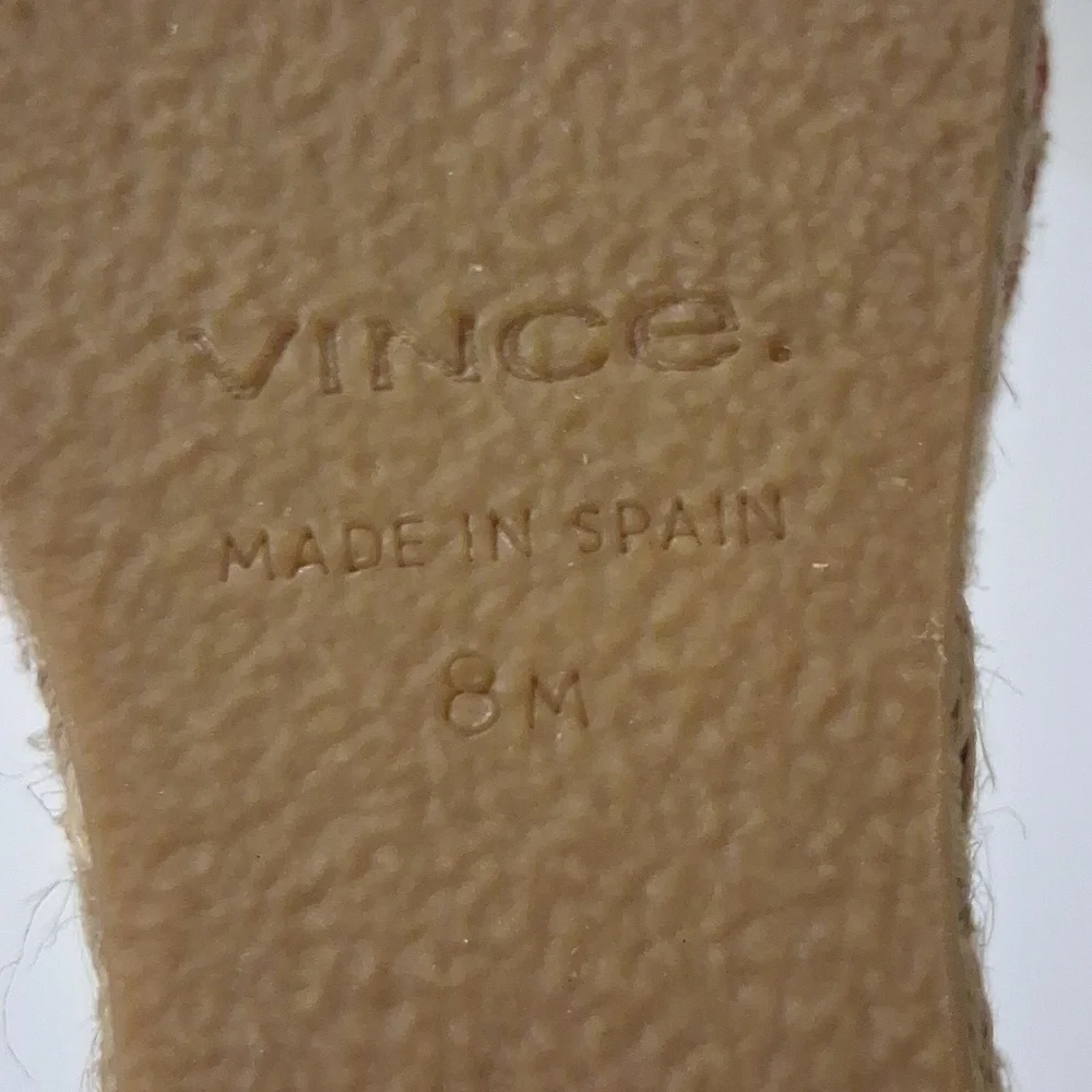 NWOT VINCE Gaelan  Suede Espadrille Wedge Sandals  Size 8